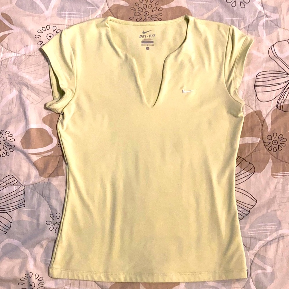 Nike Dri-fit Top -small